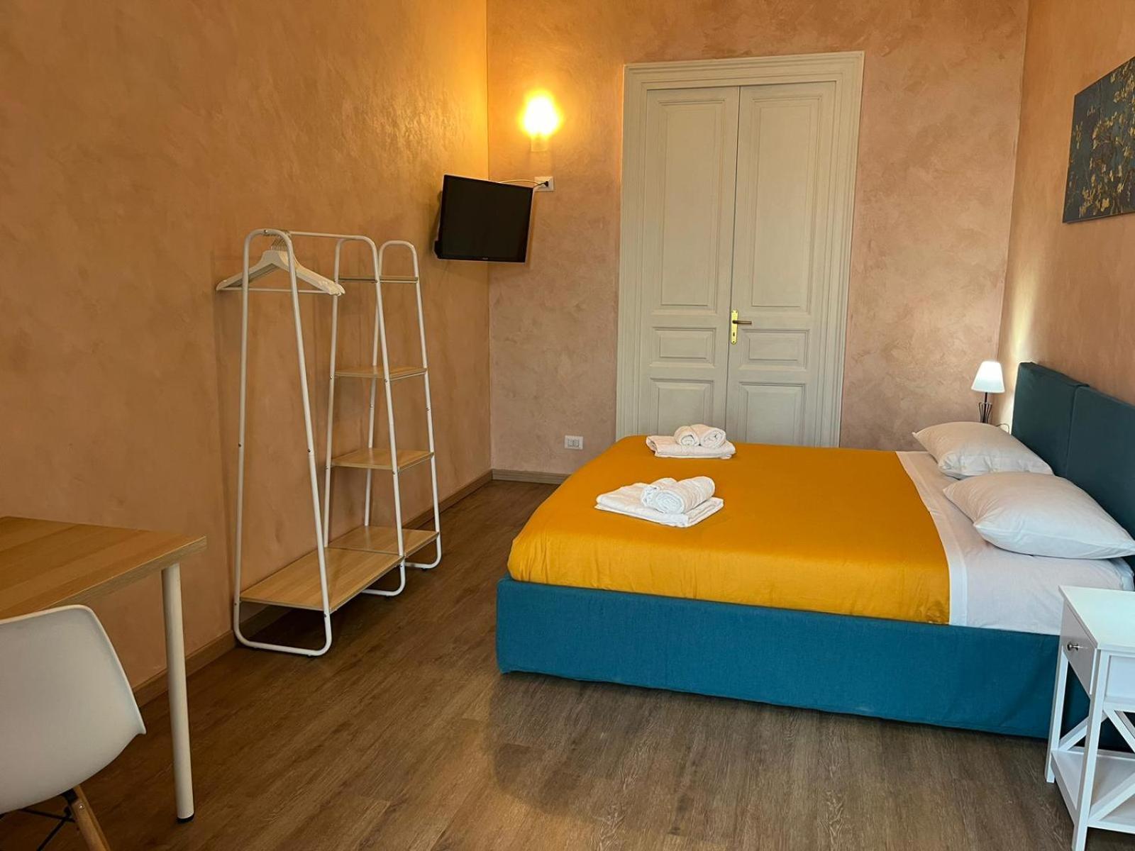 Chrilu House Hotel Catania Exterior photo