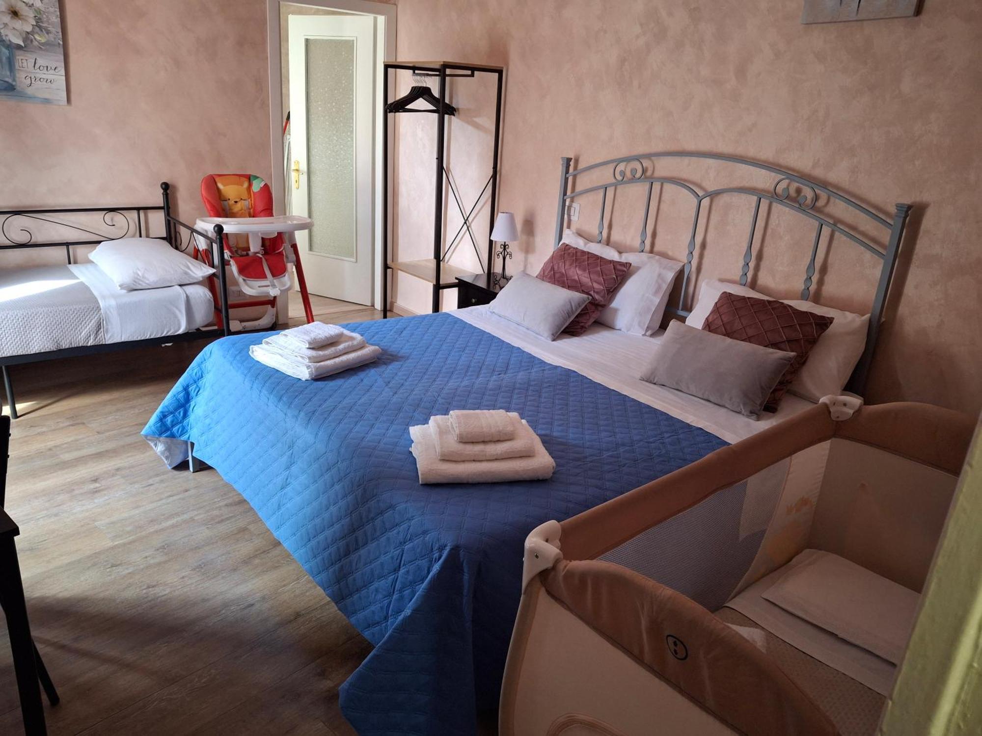 Chrilu House Hotel Catania Exterior photo